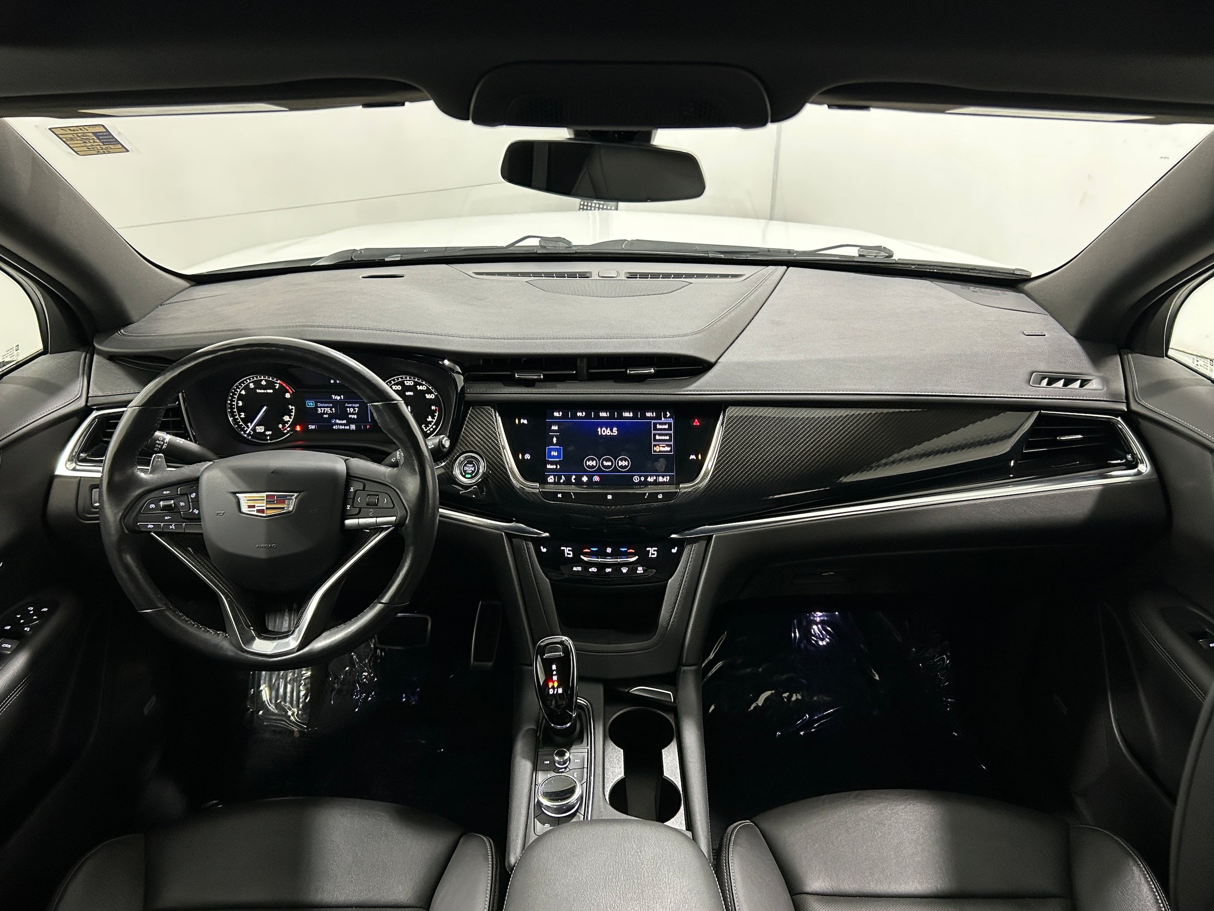 Used 2021 Cadillac XT6 Sport w/ LPO, Floor Liner Package AWD/4WD image 15
