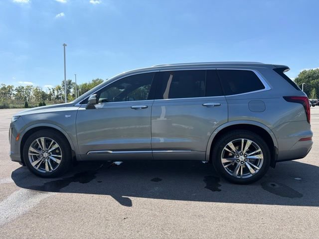 Used 2023 Cadillac XT6 Premium Luxury w/ Technology Package FWD image 13