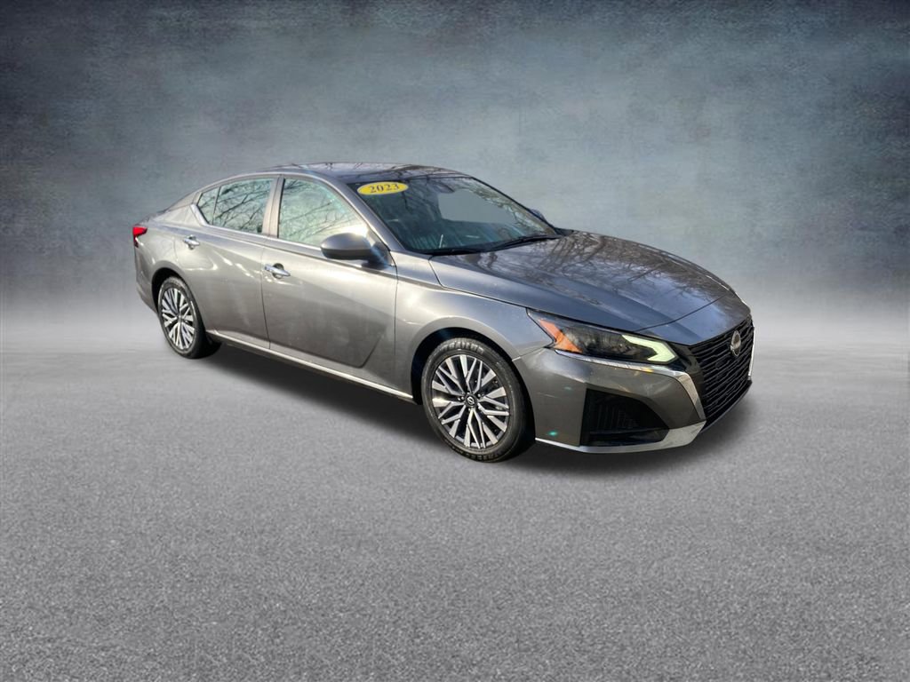 Used 2023 Nissan Altima 2.5 SV image 10