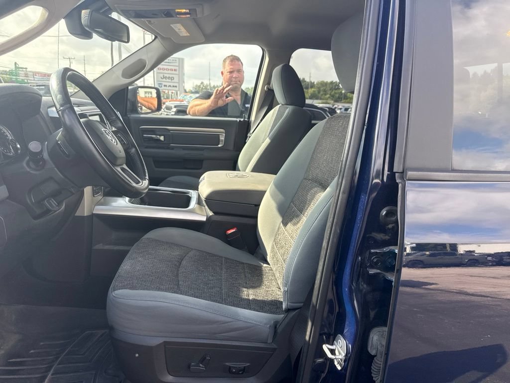 Used 2017 RAM 1500 Big Horn AWD/4WD image 9