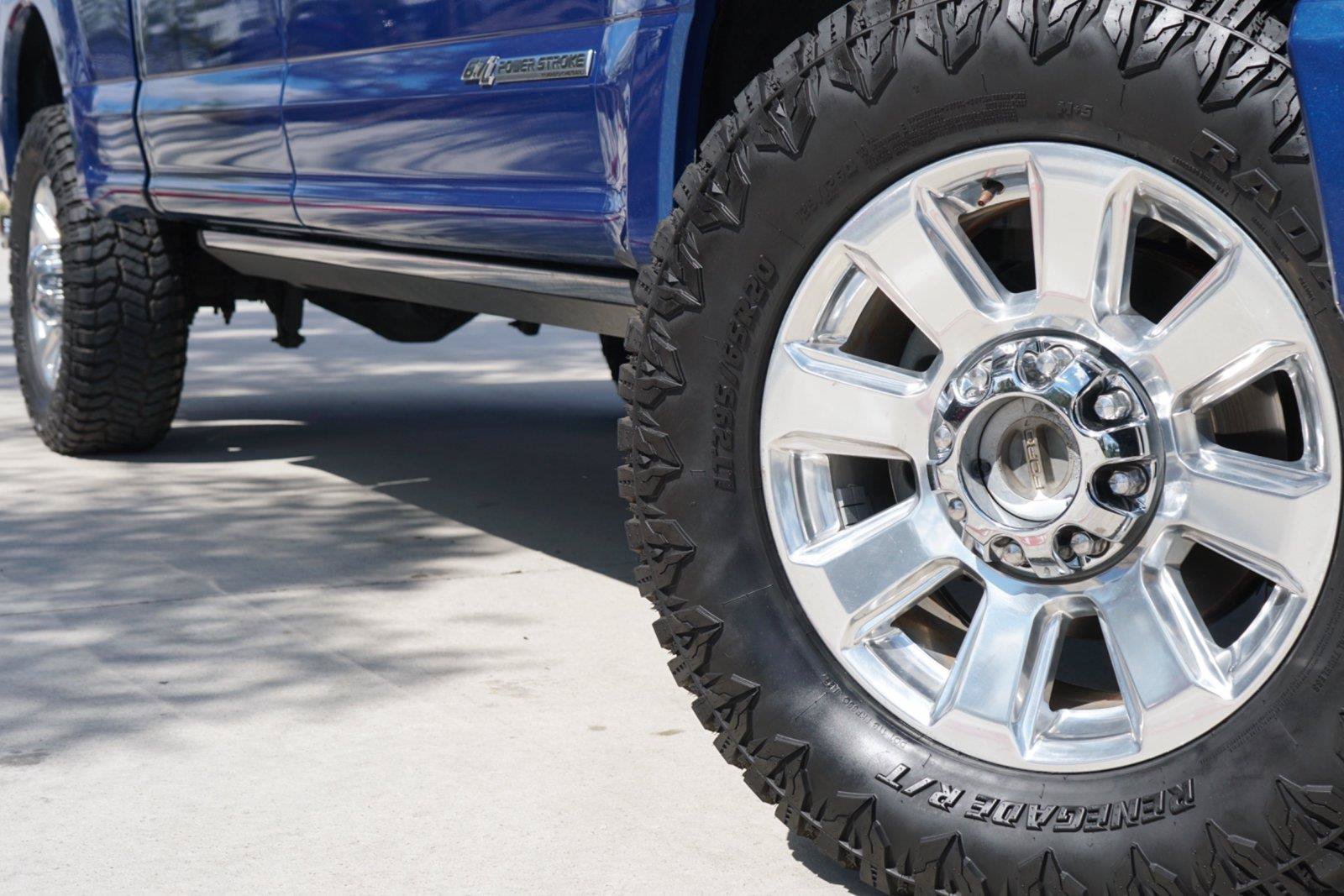 Certified 2022 Ford F350 Platinum AWD/4WD image 2