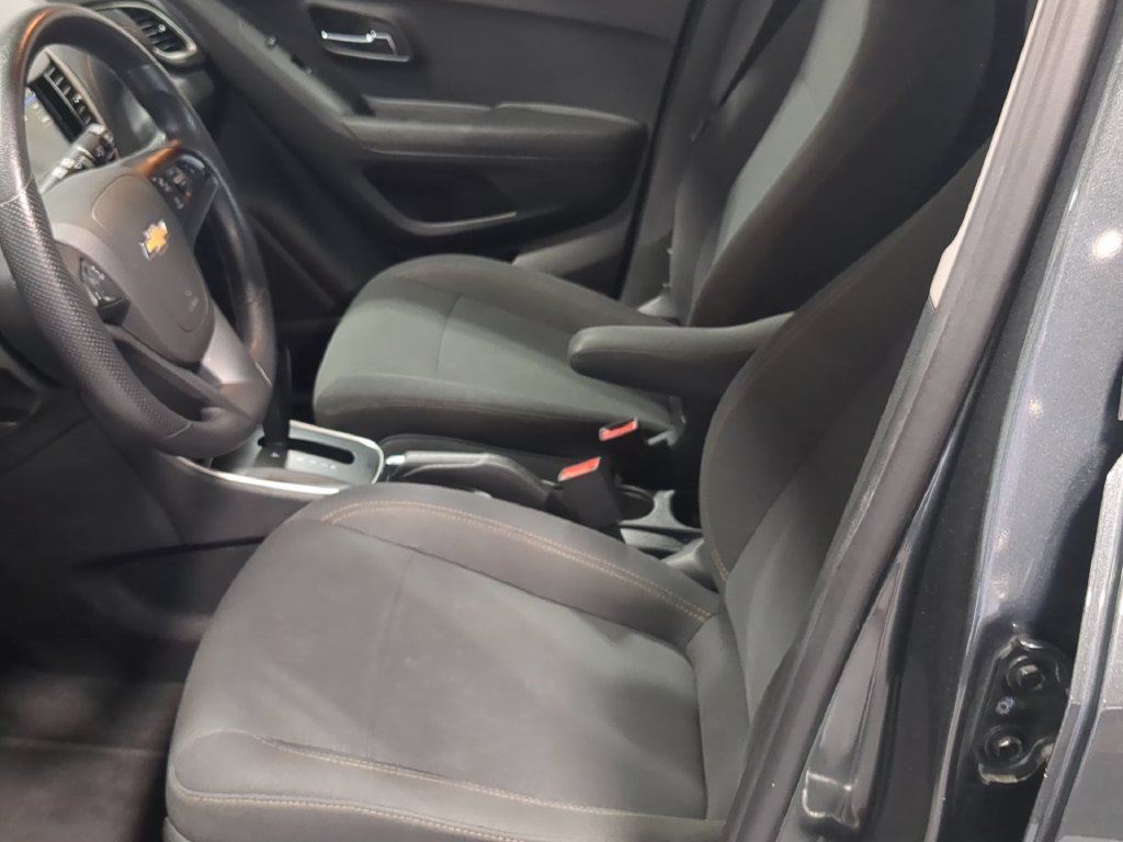 Used 2019 Chevrolet Trax LS w/ Tint and Cruise Package FWD image 20