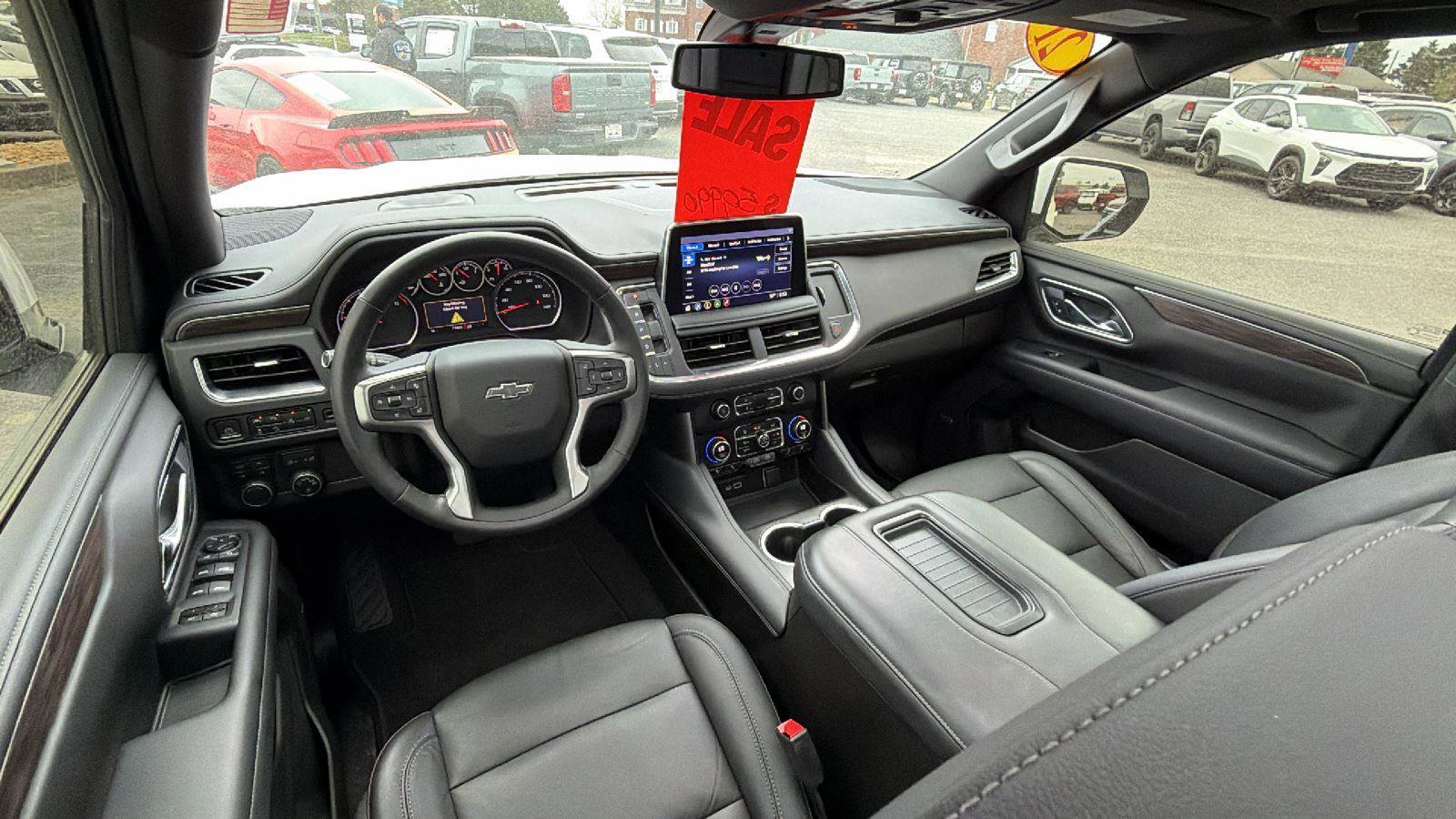 Used 2021 Chevrolet Tahoe Z71 w/ Luxury Package image 24