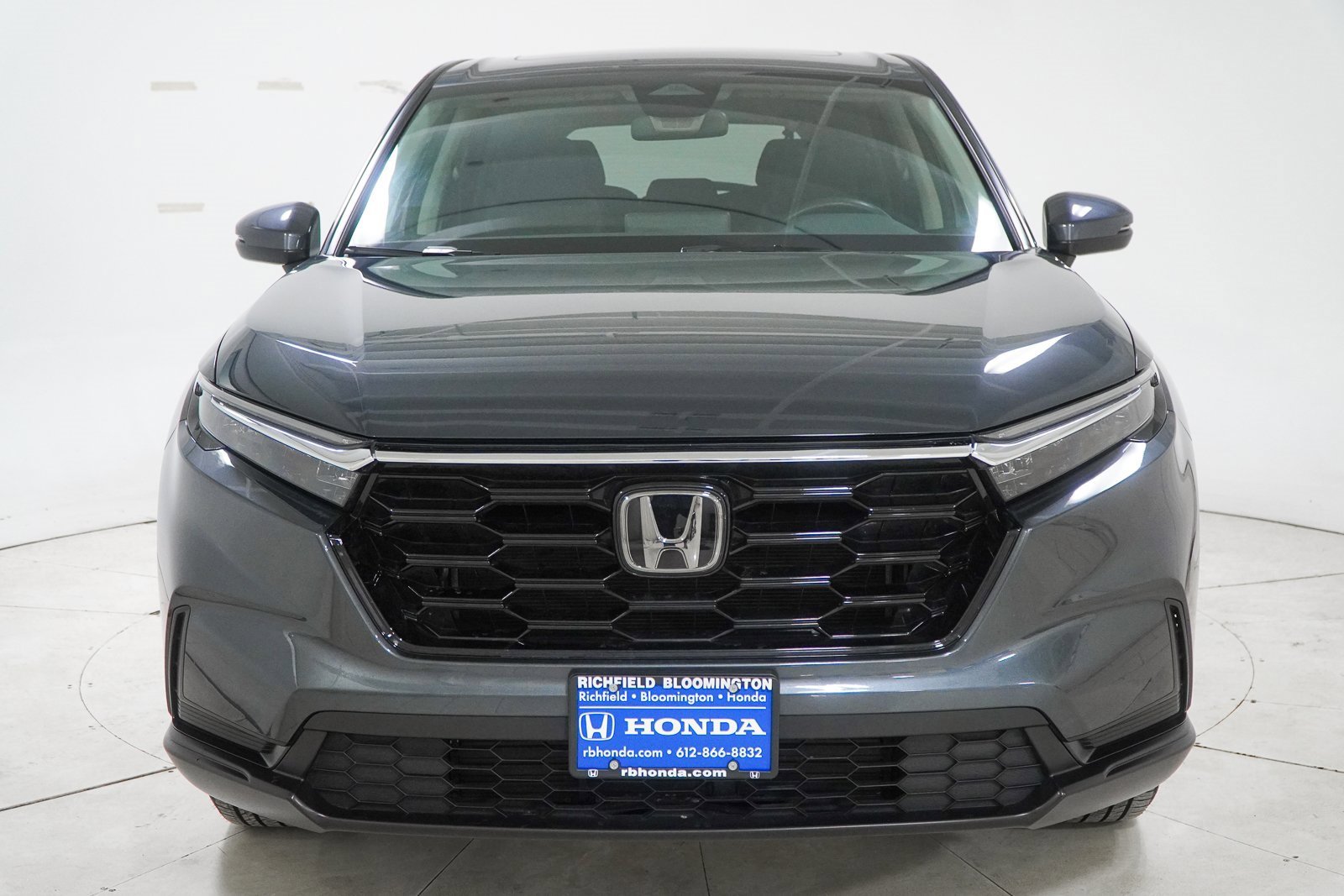 Used 2023 Honda CR-V EX image 3