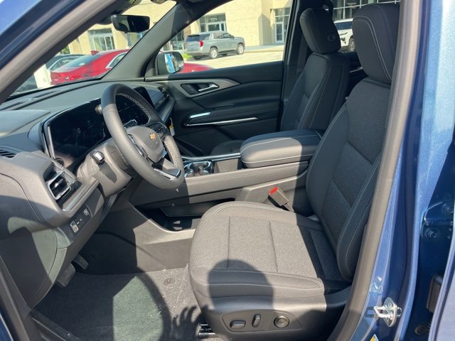 New 2026 Chevrolet Traverse LT w/ Driver Confidence Package image 16