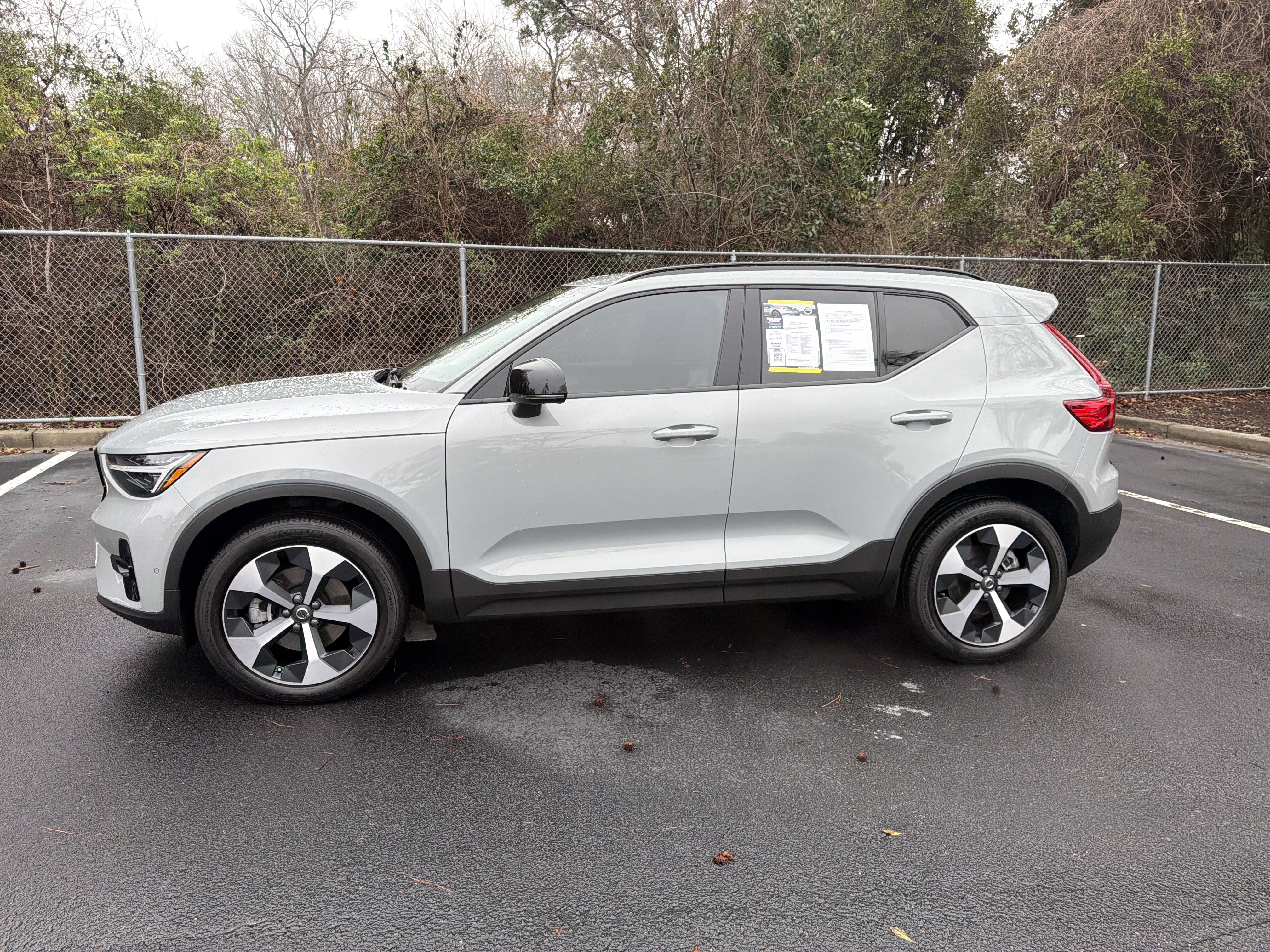 Used 2026 Volvo XC40 B5 Plus w/ Protection Package Premier image 44