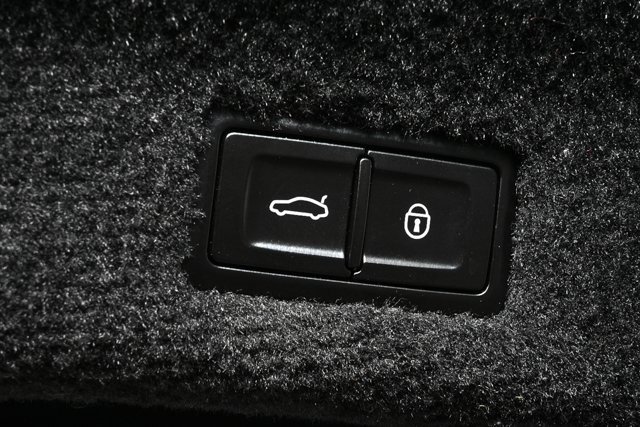 Used 2021 Bentley Continental GT image 31