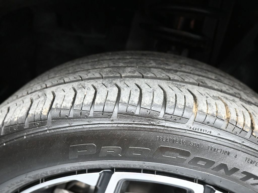 Used 2025 Jeep Compass Limited AWD/4WD image 9