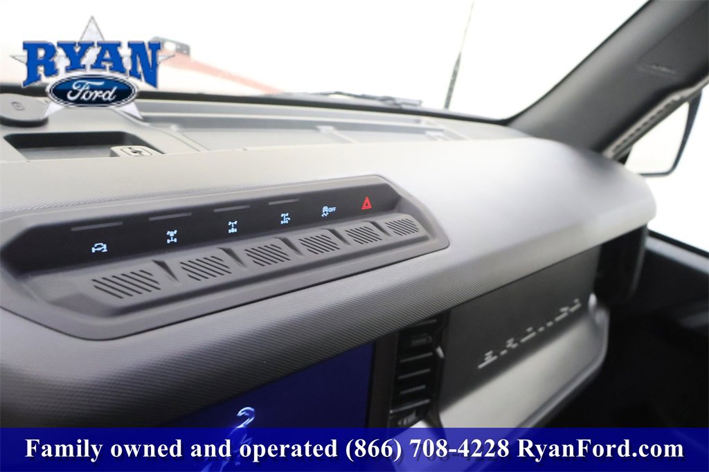 Used 2025 Ford Bronco Badlands image 29