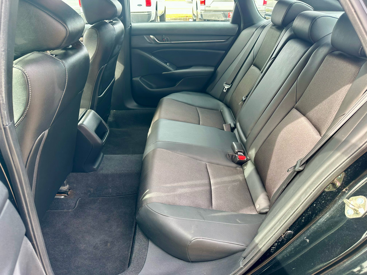 Used 2019 Honda Accord Sport image 11