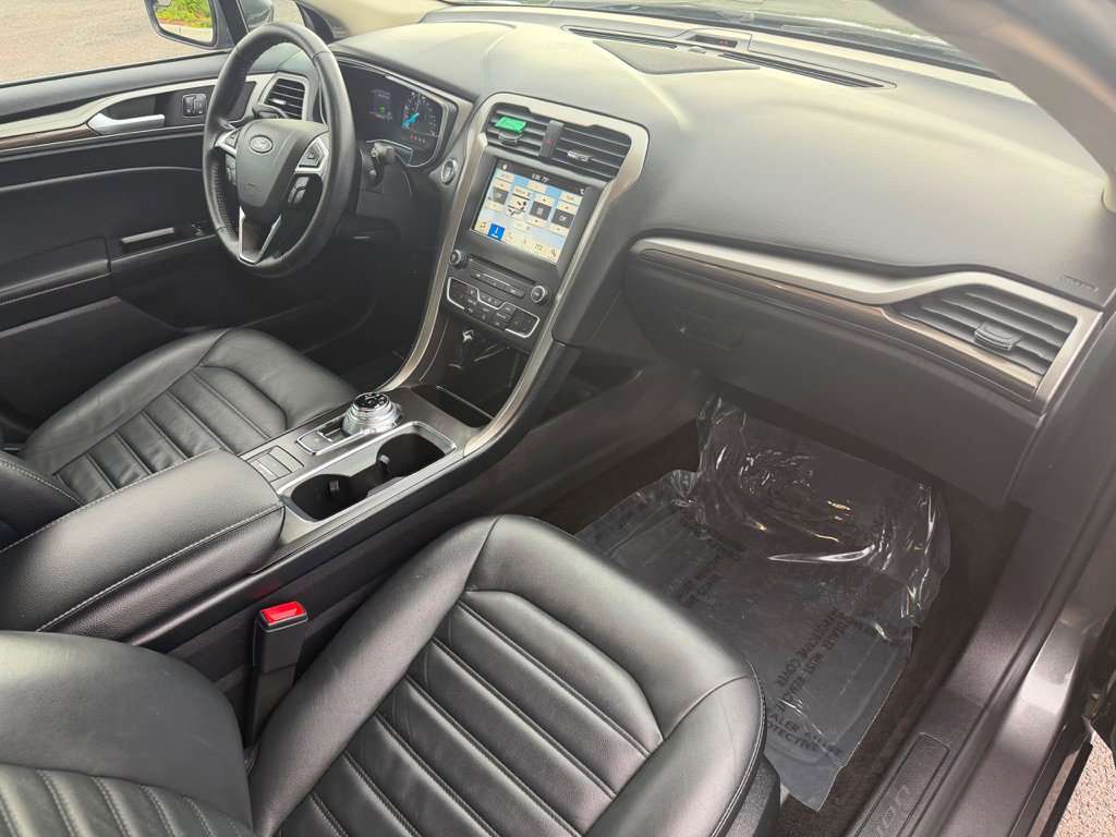 Used 2018 Ford Fusion Energi SE FWD image 13
