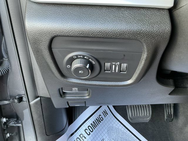 Used 2023 Jeep Grand Cherokee Limited AWD/4WD image 22