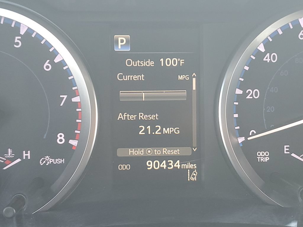 Used 2018 Toyota Highlander Plus FWD image 21