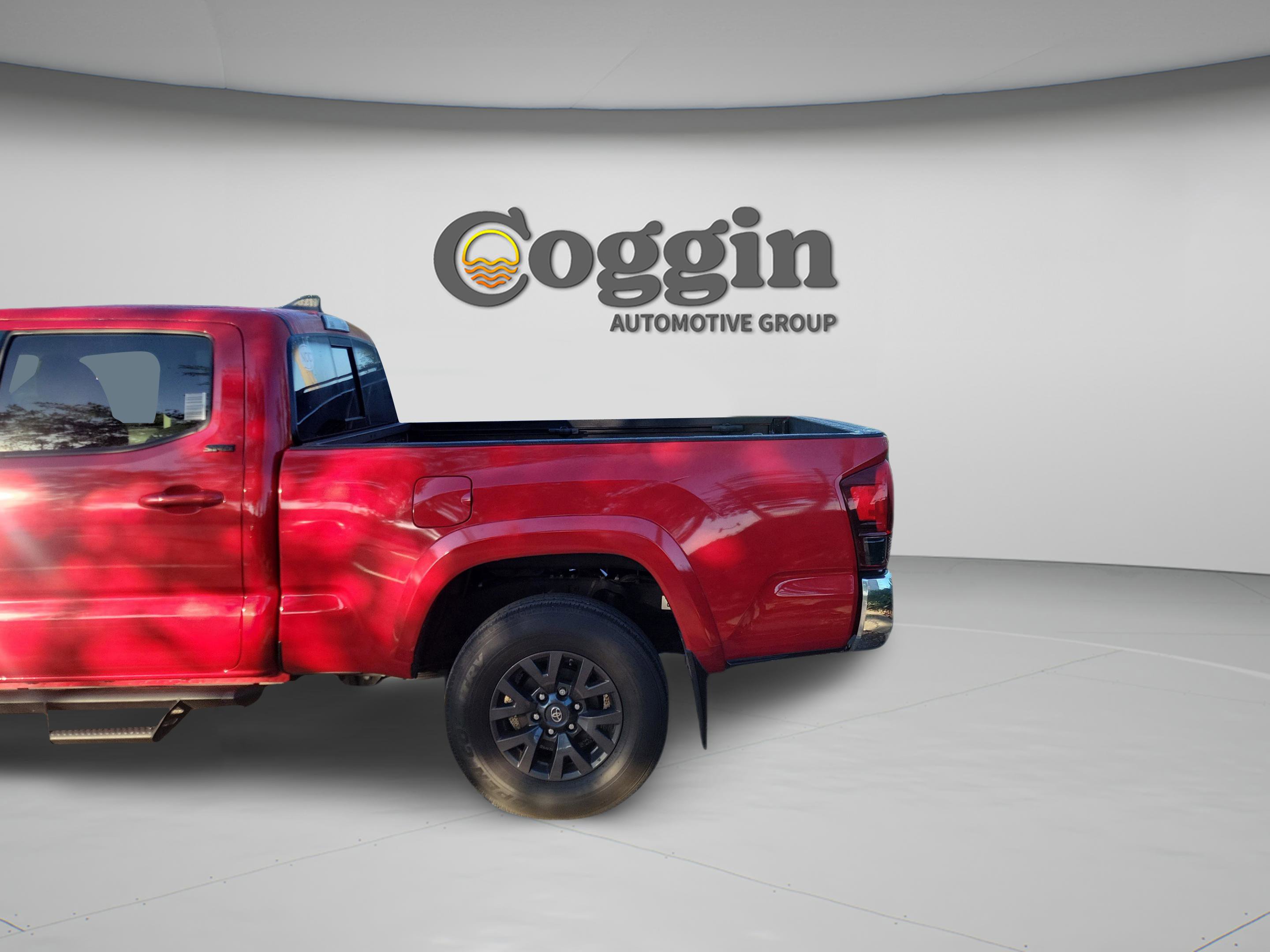 Used 2021 Toyota Tacoma SR5 RWD image 6