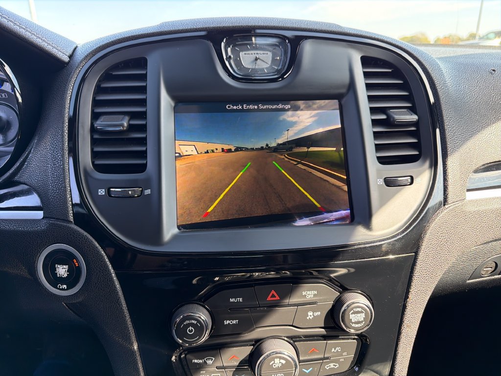 Used 2017 Chrysler 300 S AWD/4WD image 9