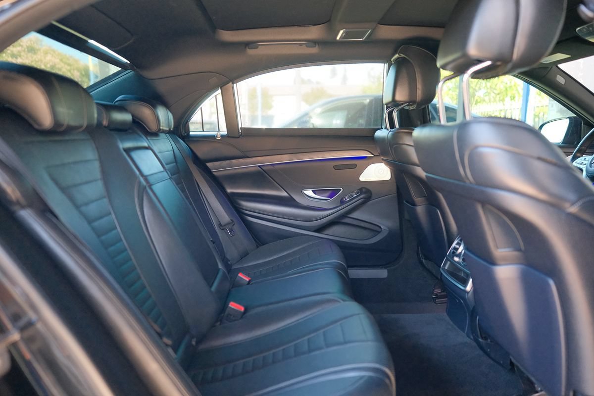 Used 2020 Mercedes-Benz S 560 Sedan image 33