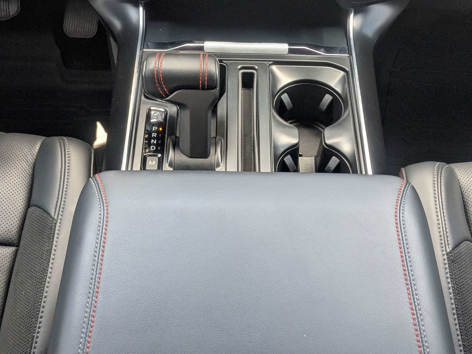 Used 2025 Ford F150 Raptor AWD/4WD image 19