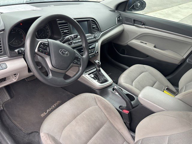 Used 2017 Hyundai Elantra SE image 9