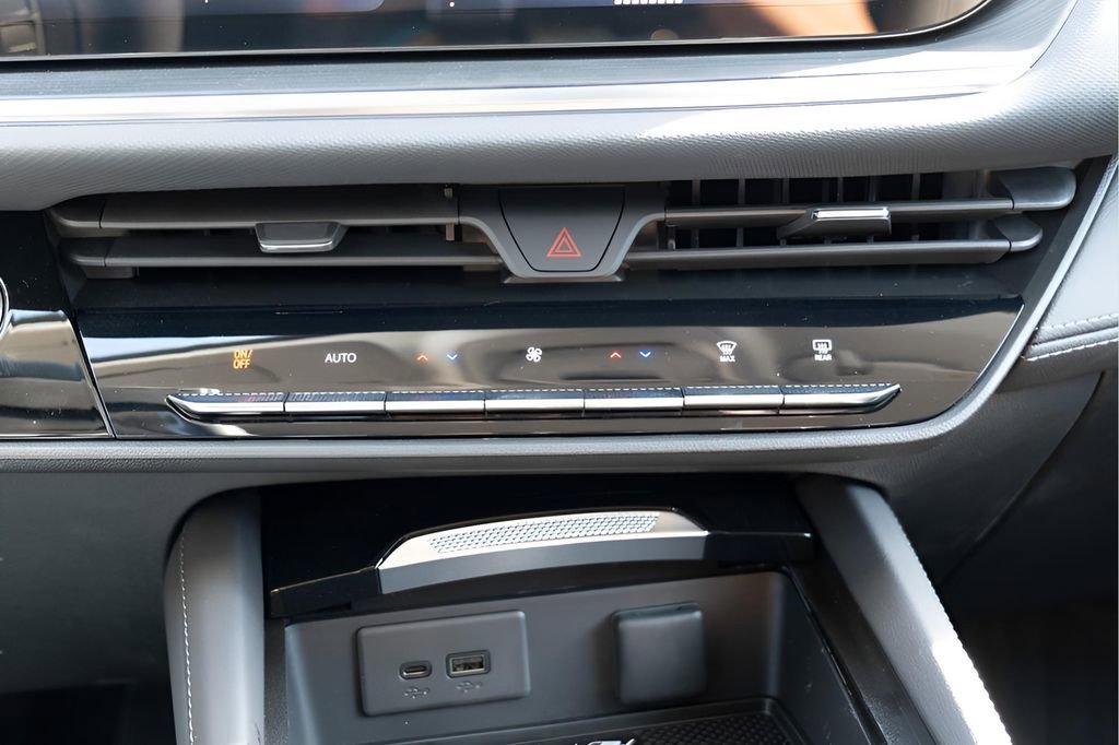 New 2026 Buick Envision Preferred image 16