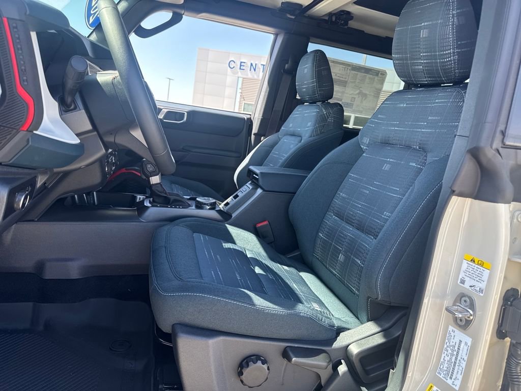 New 2026 Ford Bronco Heritage Edition AWD/4WD image 14