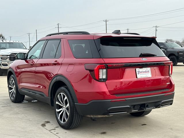 Used 2025 Ford Explorer ST-Line image 8