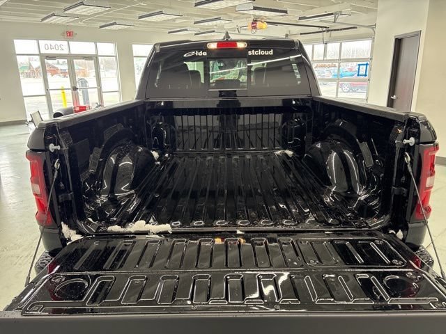 New 2026 RAM 1500 Laramie AWD/4WD image 7