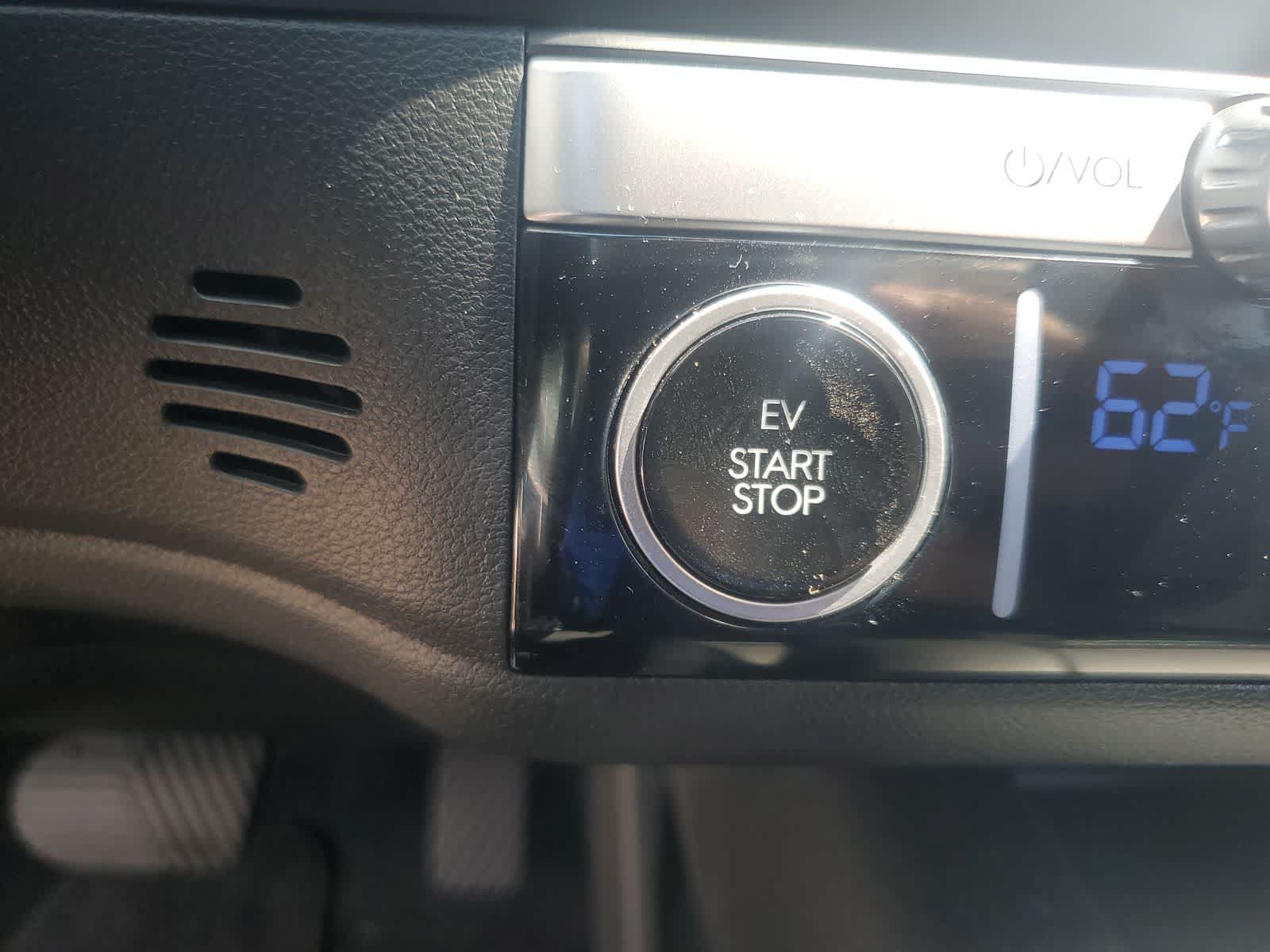 Used 2024 Hyundai Ioniq 6 SE RWD image 21