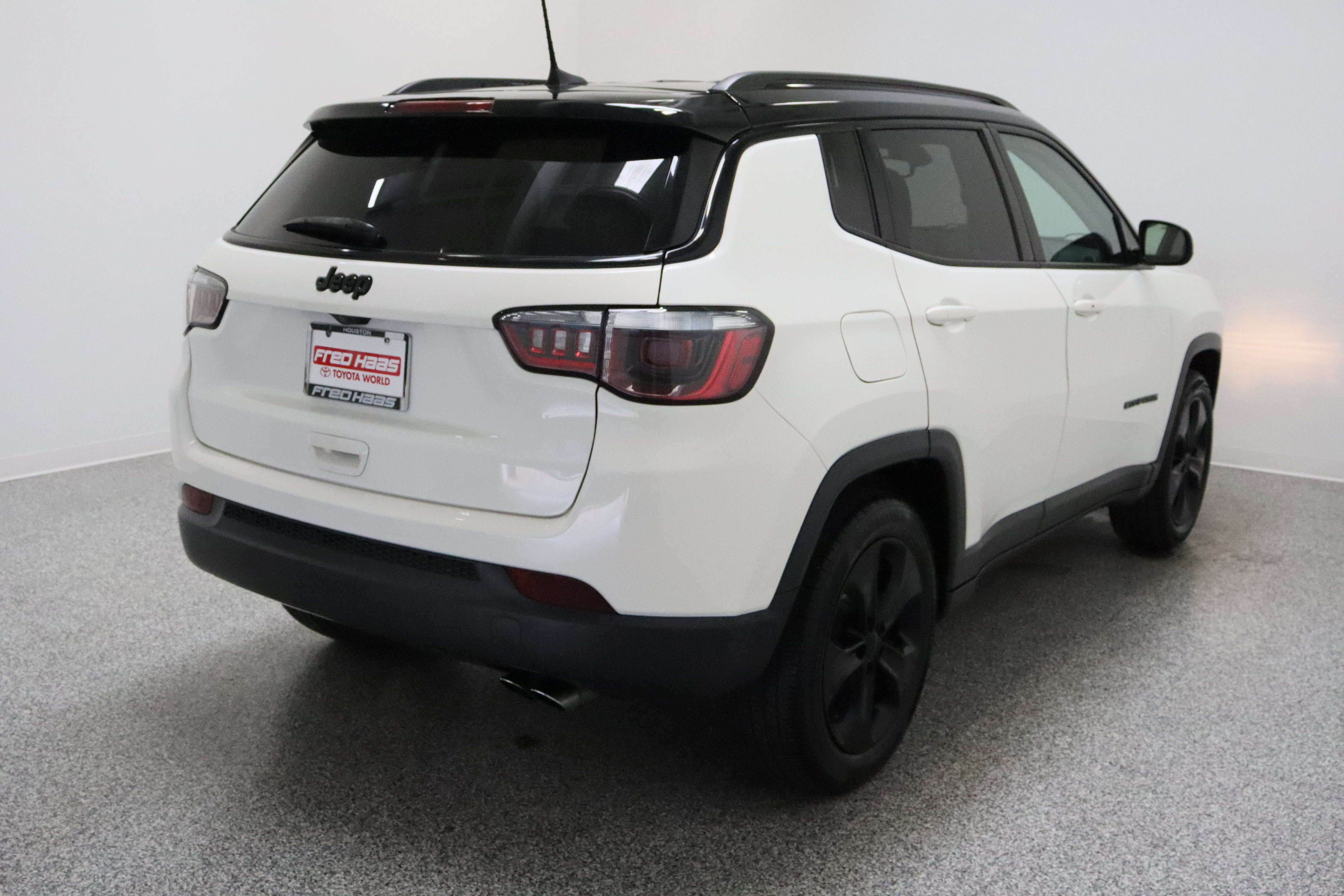 Used 2019 Jeep Compass Latitude image 7