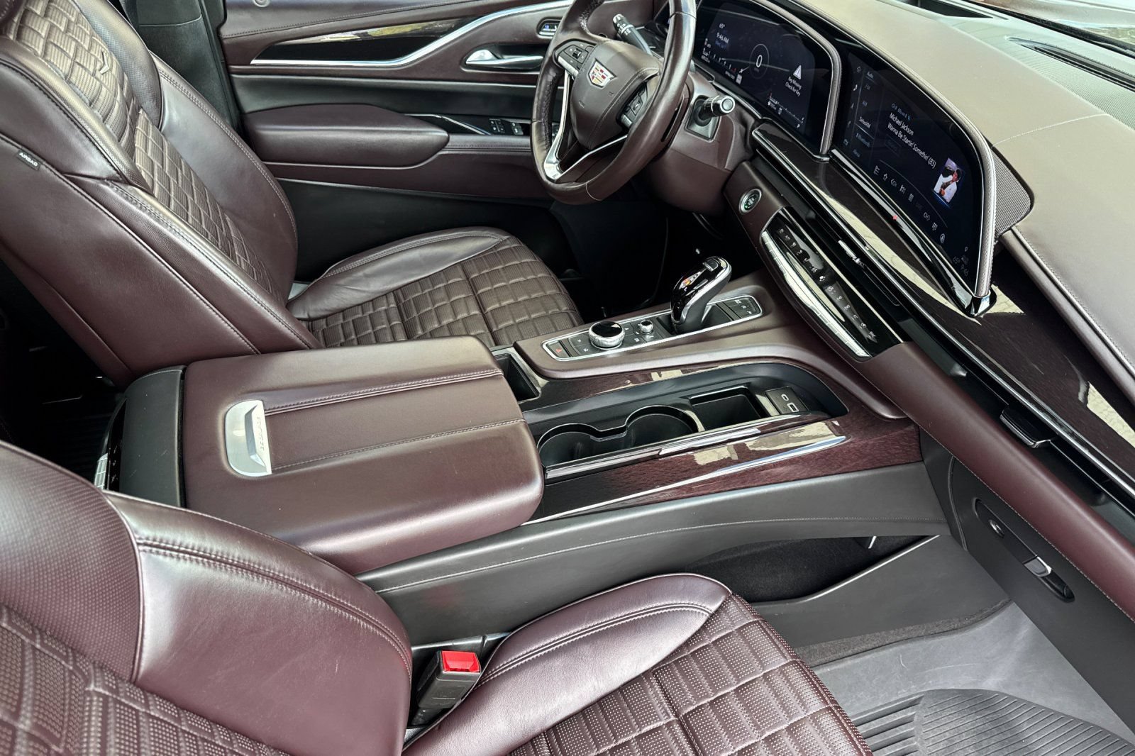 Certified 2022 Cadillac Escalade ESV Sport Platinum AWD/4WD image 20
