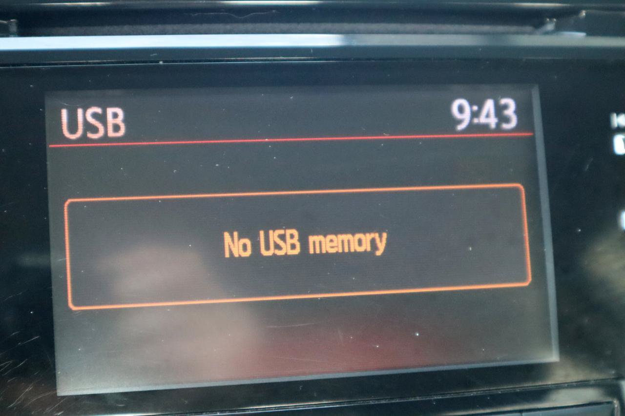 Used 2014 Nissan Altima 2.5 S w/ Display Audio Package FWD image 60