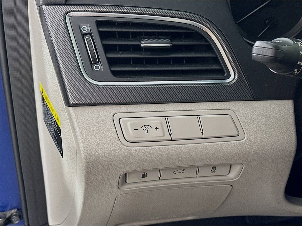 Used 2015 Hyundai Sonata Sport image 16
