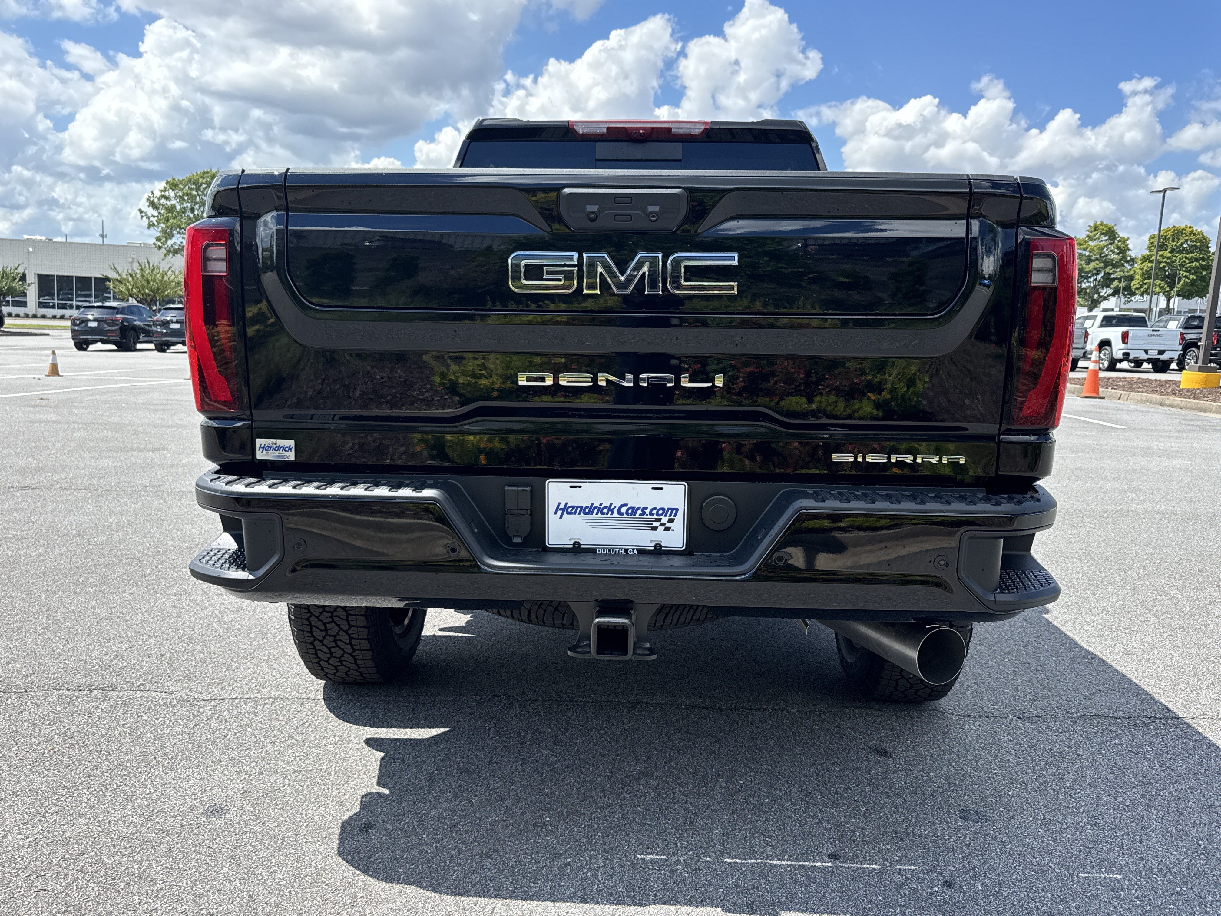 New 2026 GMC Sierra 2500 Denali Ultimate w/ LPO, Black Badging Package AWD/4WD image 9