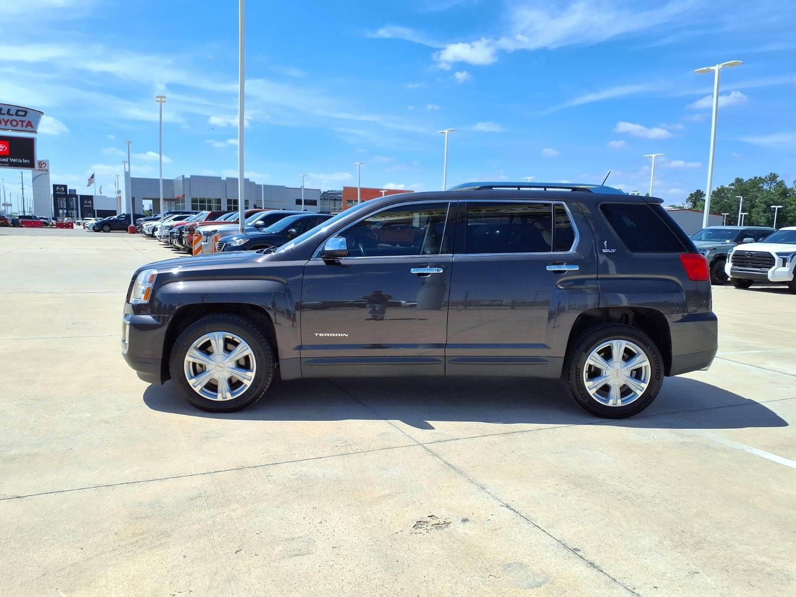 Used 2016 GMC Terrain SLT w/ Driver Alert Package I FWD image 9