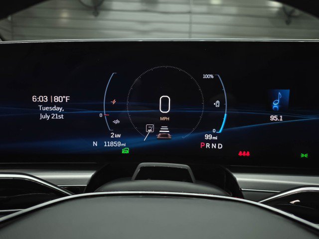 Used 2024 Cadillac Lyriq Sport AWD/4WD image 24