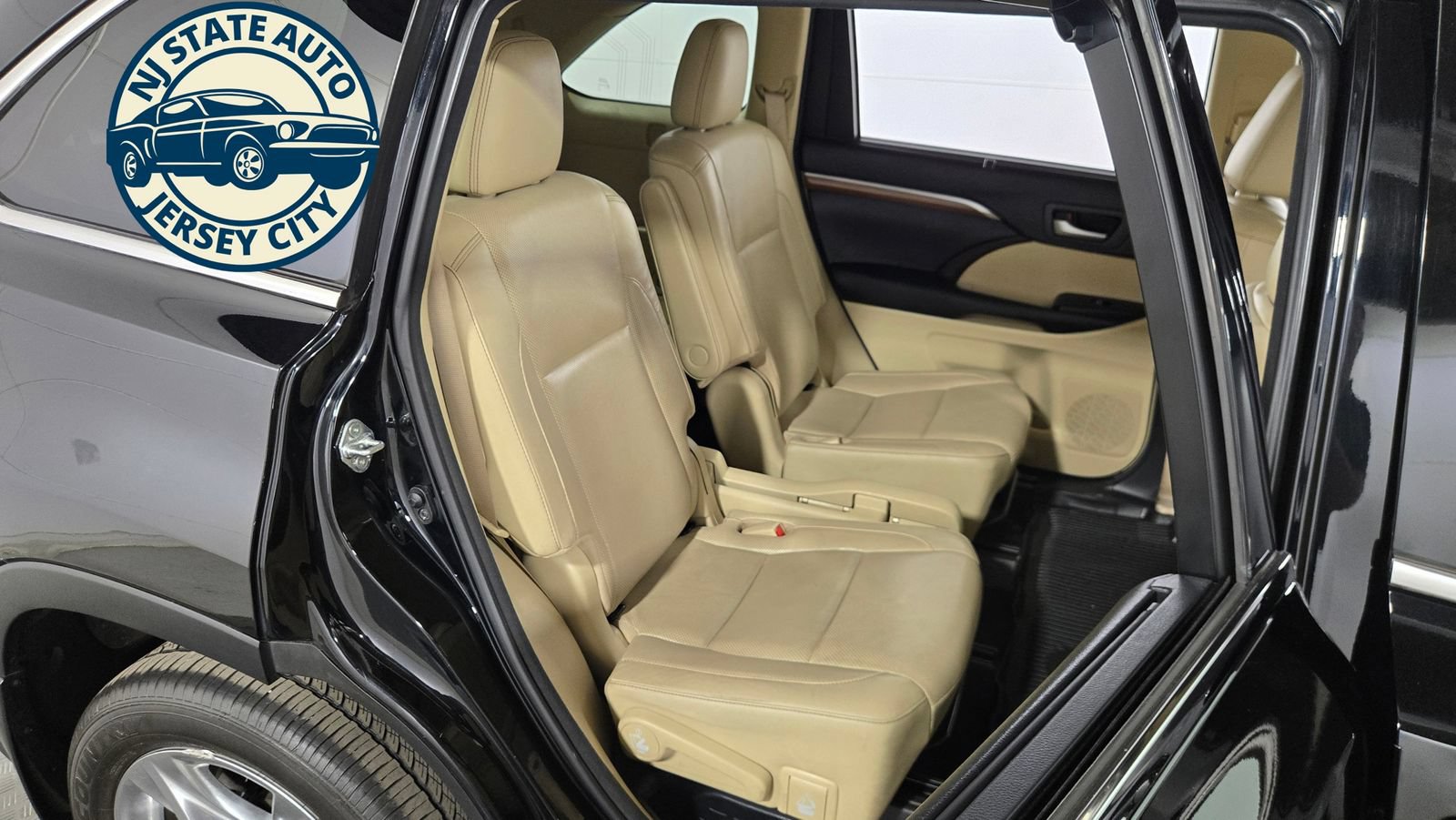 Used 2017 Toyota Highlander Limited w/ Protection Package #3 AWD/4WD image 35