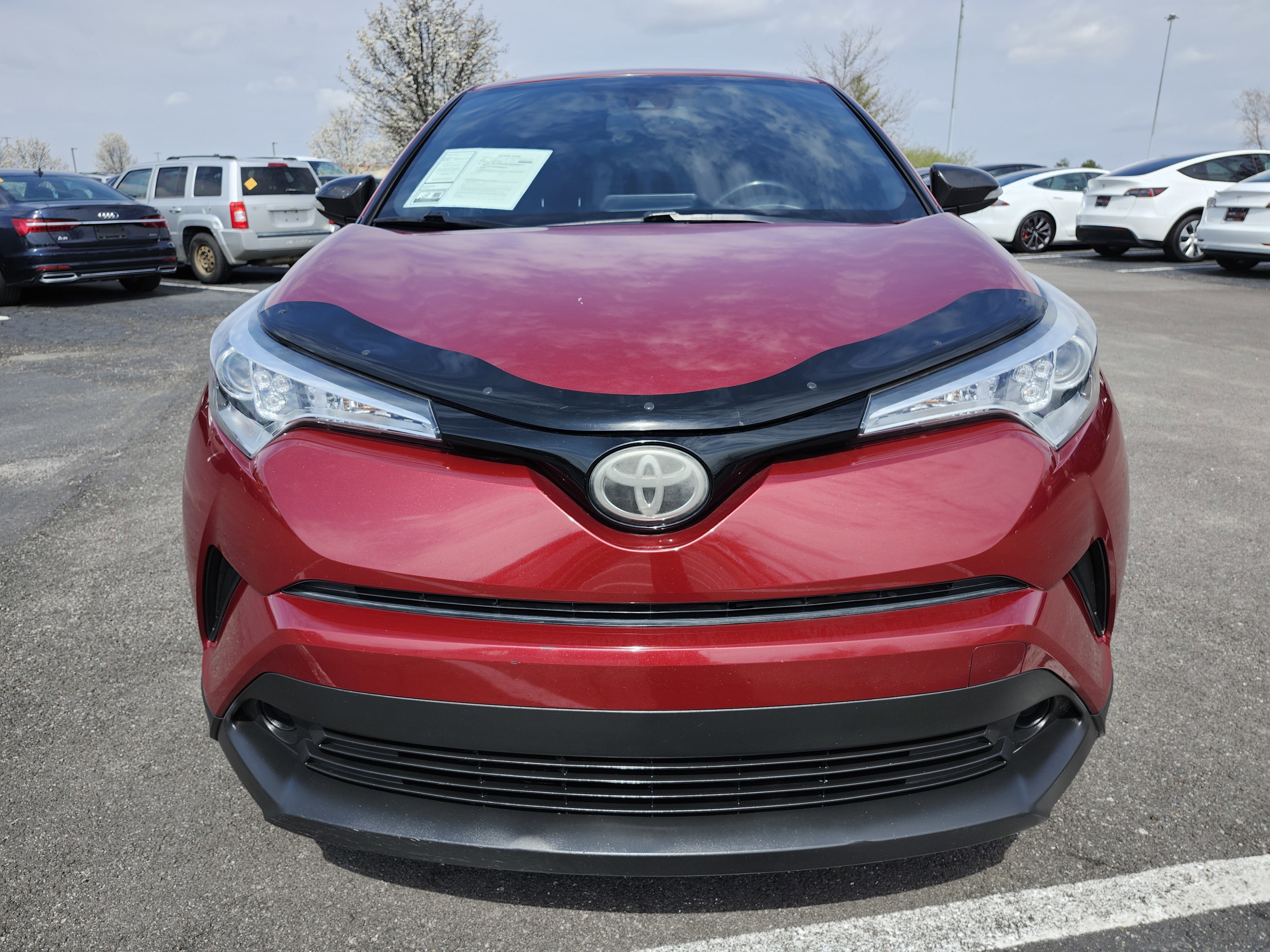 Used 2018 Toyota C-HR XLE image 11