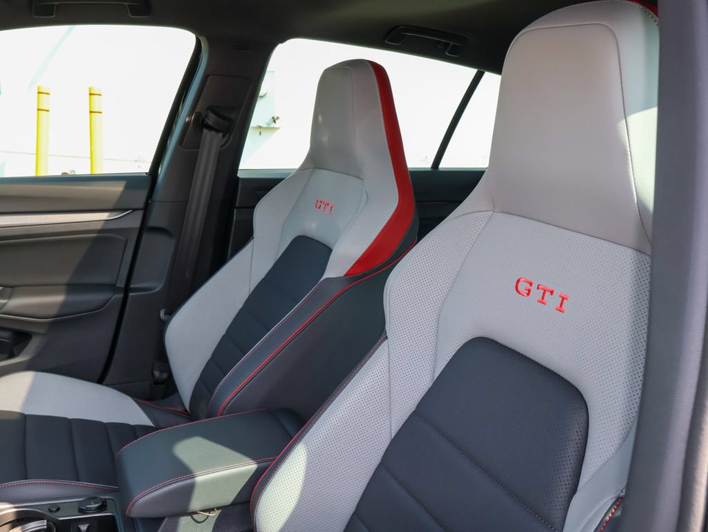 Certified 2025 Volkswagen GTI Autobahn FWD image 13