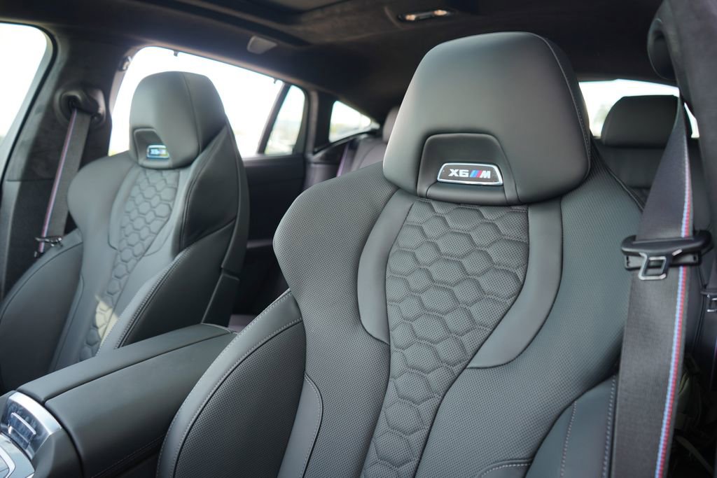 New 2026 BMW X6 M Competition w/ Executive Package image 13