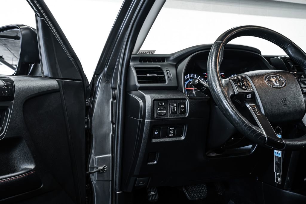 Used 2018 Toyota 4Runner TRD Off-Road Premium image 22