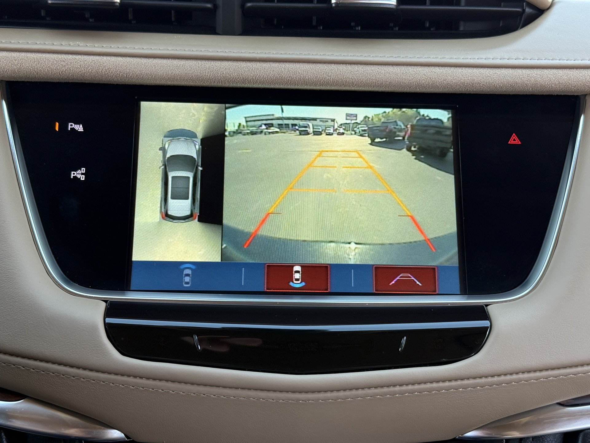 Used 2019 Cadillac XT5 Platinum AWD/4WD image 14