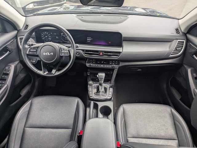 Used 2024 Kia Seltos EX FWD image 15