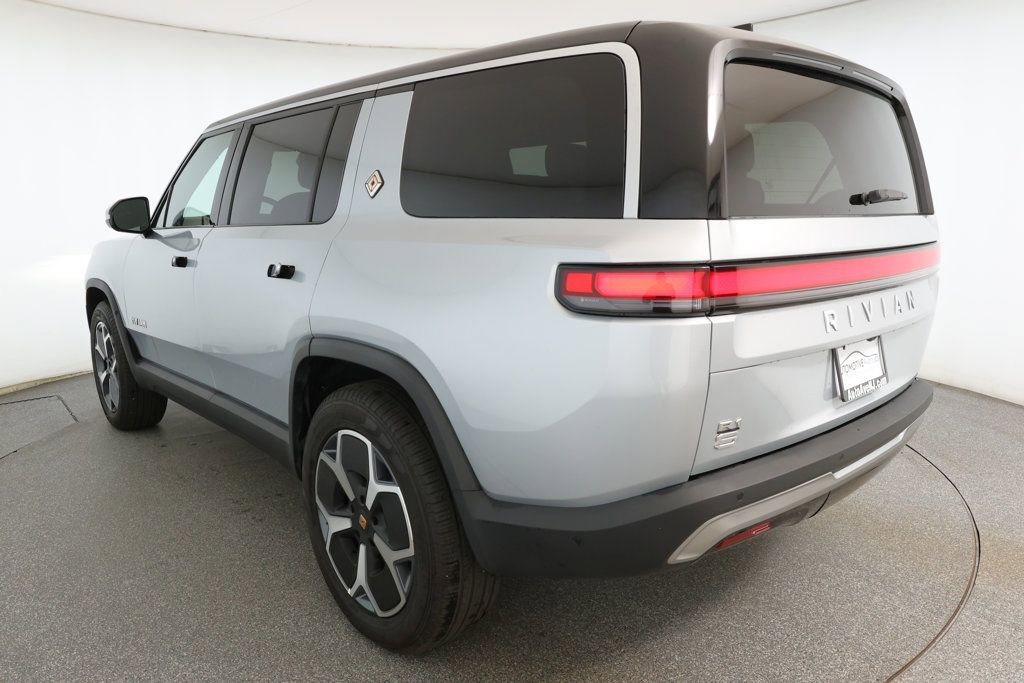 Used 2023 Rivian R1S Adventure image 6