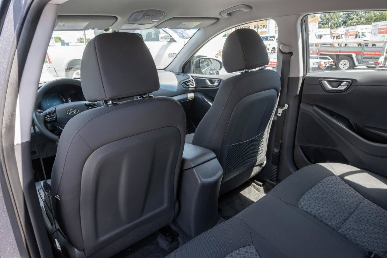 Used 2018 Hyundai Ioniq Blue FWD image 19