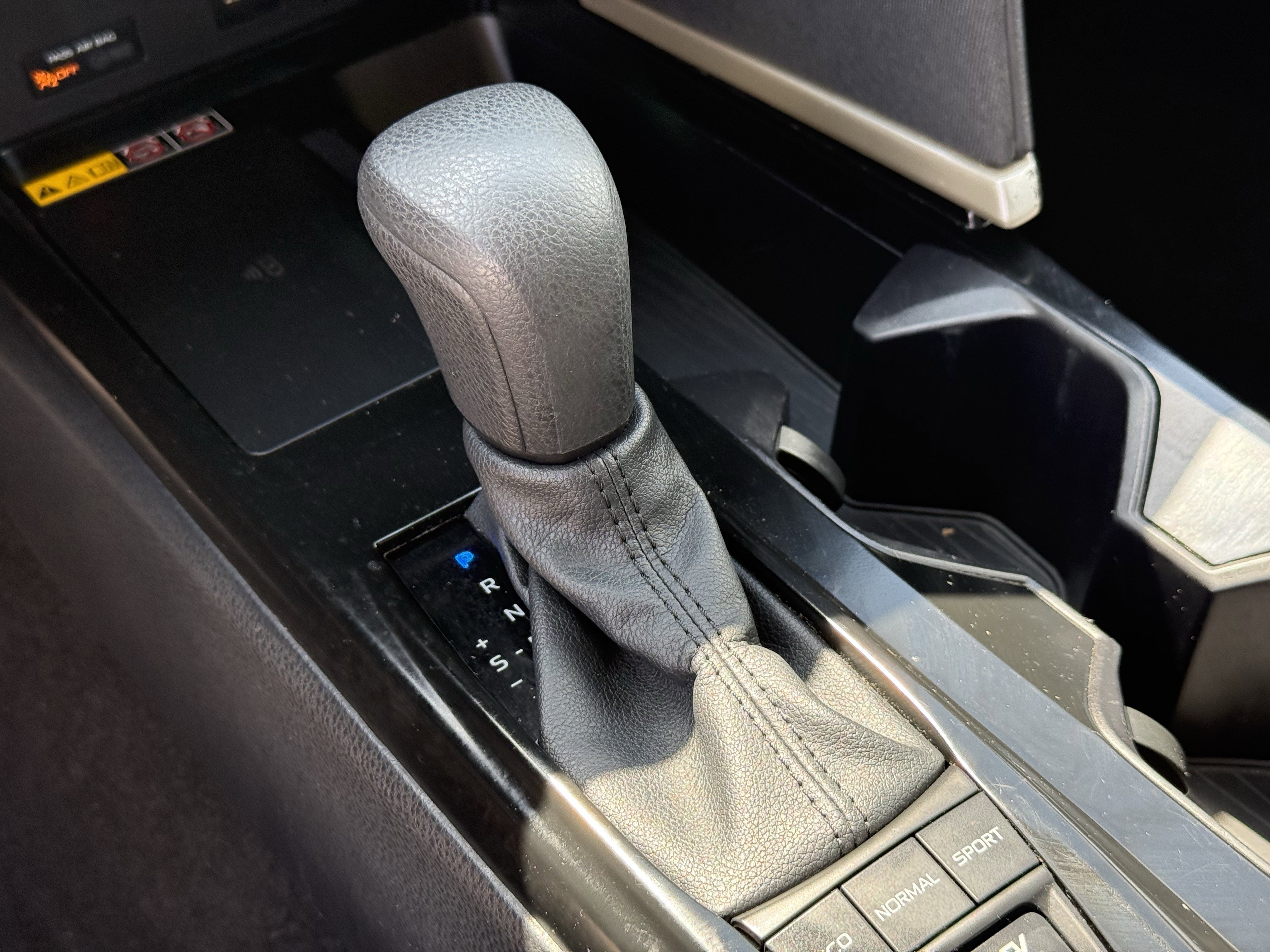 Used 2025 Toyota Camry LE image 24