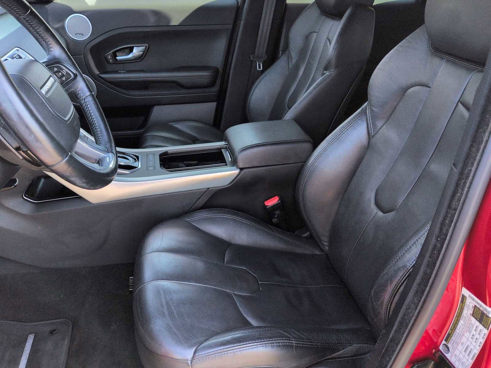 Used 2014 Land Rover Range Rover Evoque Pure Premium image 16