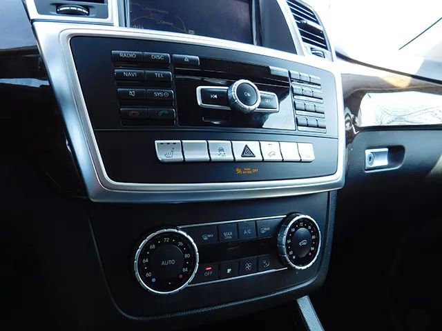 Used 2015 Mercedes-Benz ML 350 4MATIC image 24