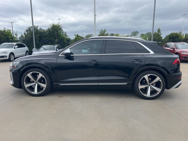 Used 2024 Audi SQ8 Premium Plus w/ Executive Package image 4