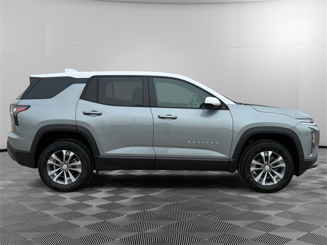 New 2026 Chevrolet Equinox LT w/ Convenience Package II image 2