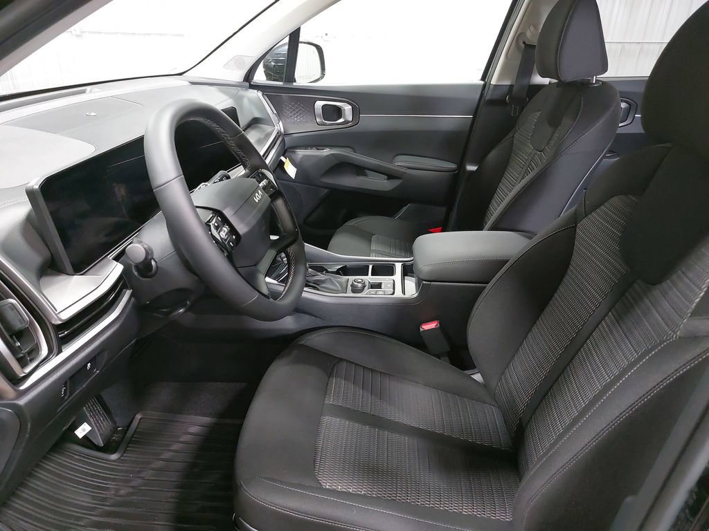New 2026 Kia Sorento LX FWD image 16