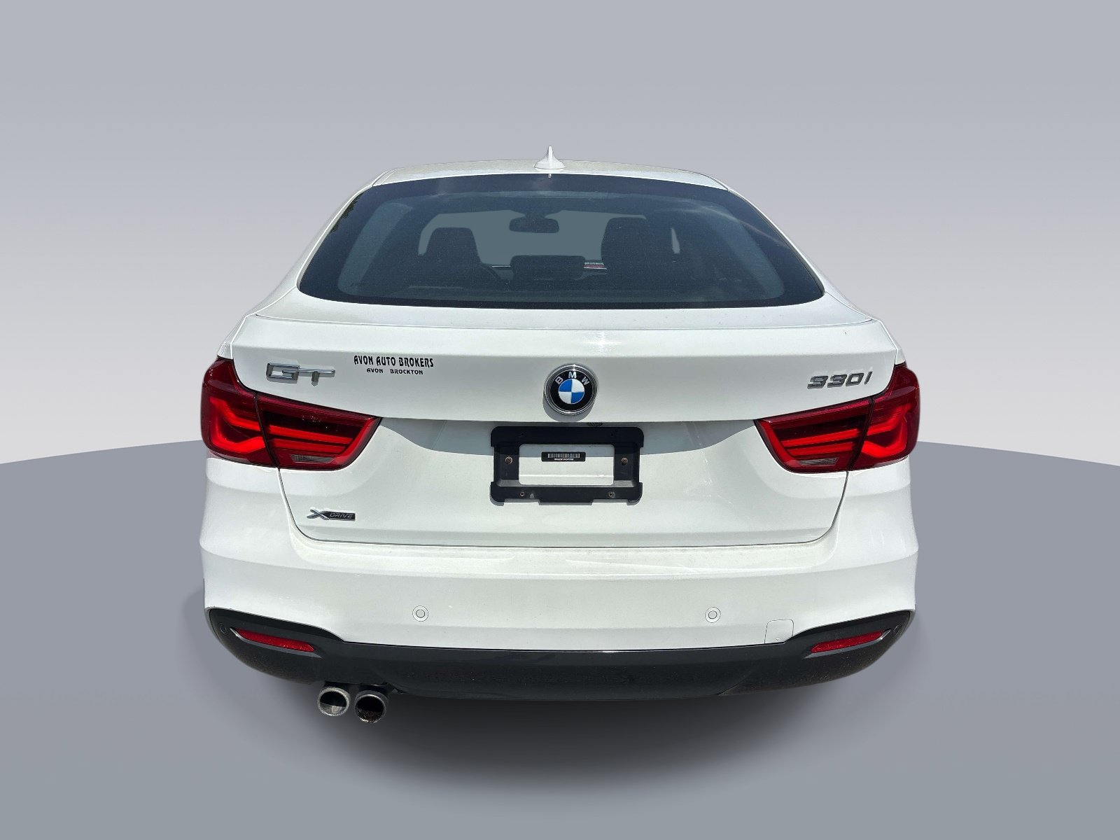 Used 2017 BMW 330i Gran Turismo xDrive AWD/4WD image 4